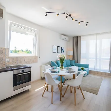 Апартаменты Myflat Golden Coast Panorama *