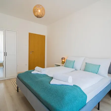 Myflat Golden Coast Panorama *