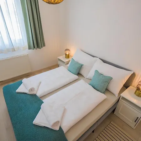 Myflat Golden Coast Panorama * シオーフォク