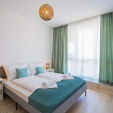 Апартаменты Myflat Golden Coast Panorama Шиофок