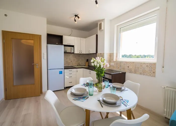 Myflat Golden Coast Panorama